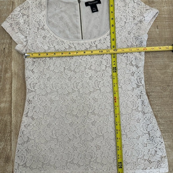 WHBM Lace Cap Sleeve Top Small | Floral Overlay | Lined - Picture 3 of 11
